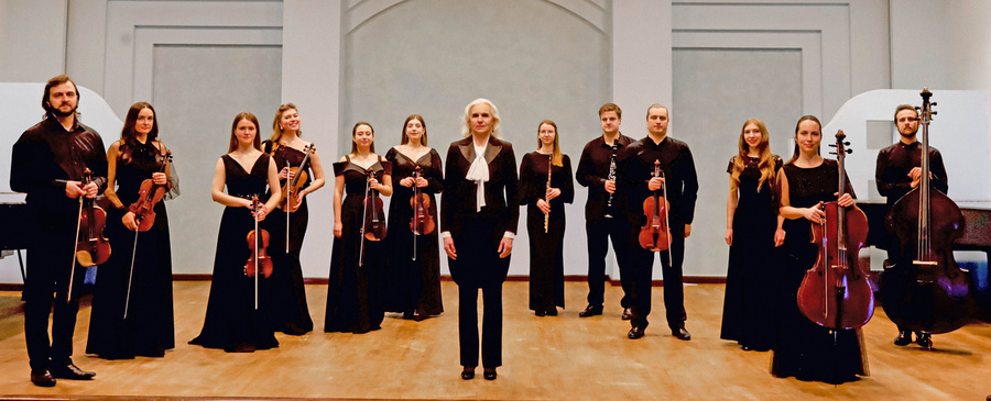 Ensemble of soloists “Classic-Avant-garde”
